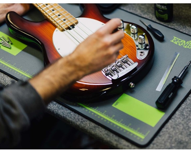 ERNIE BALL 9615 TECHMAT BASE PARA LUTHIER